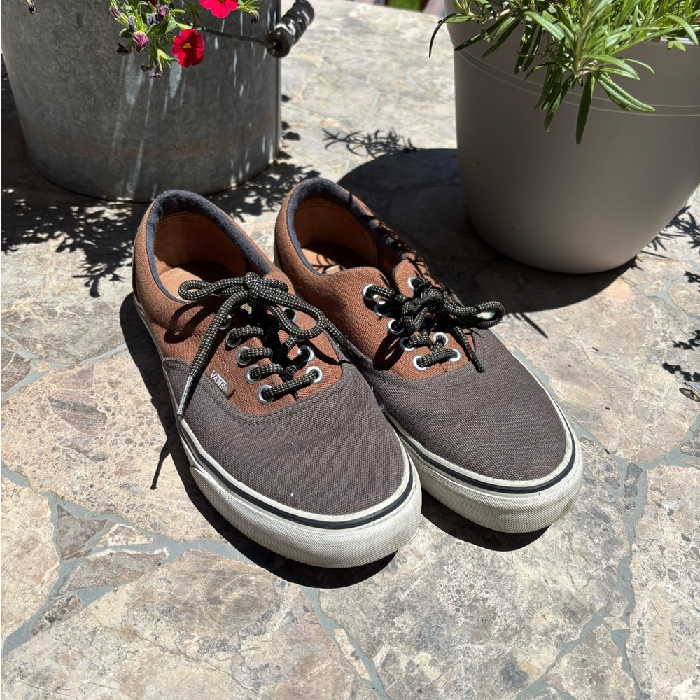 Vans Black and Brown Low-Top Sneakers with Waffle Outsole
